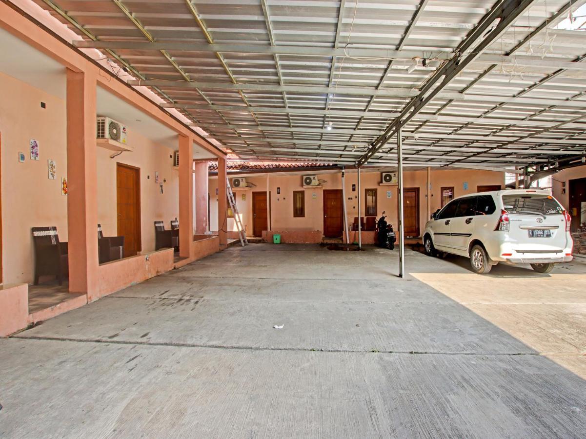 Oyo 91490 Hotel Rumah Kita Cirebon Exterior photo
